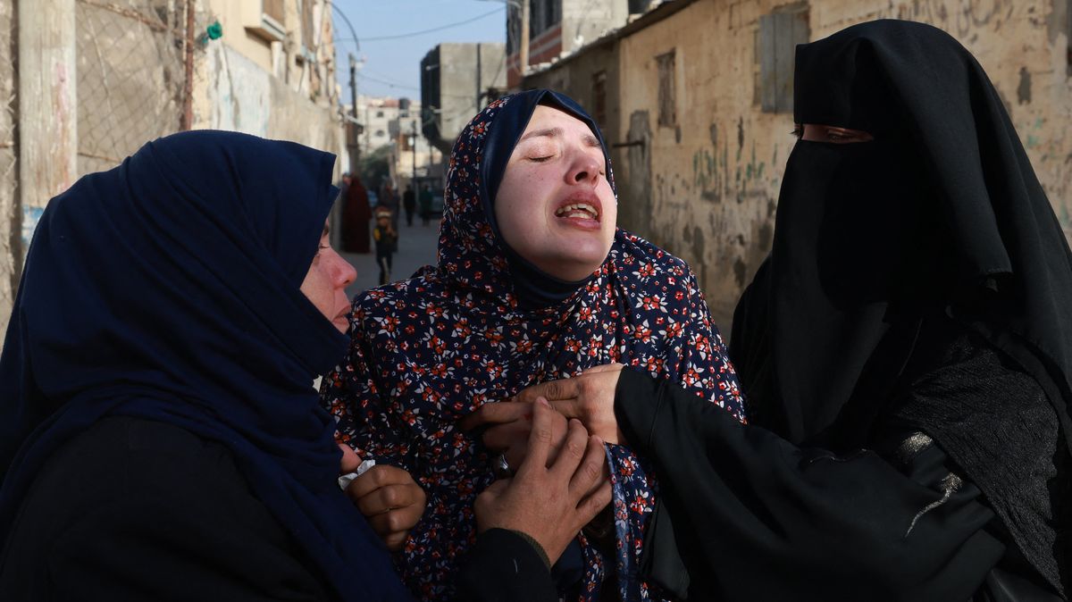 Deset let si přála děti. Její malá dvojčata zemřela při úderu v Rafáhu
